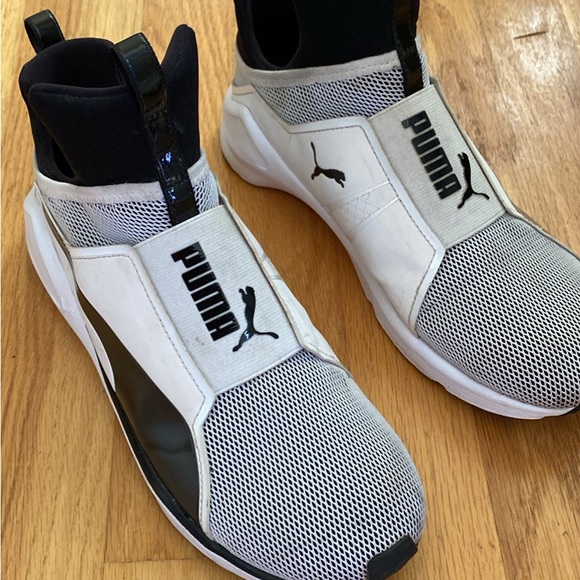 Puma Shoes Sneakers size 9 - Picture 2 of 5